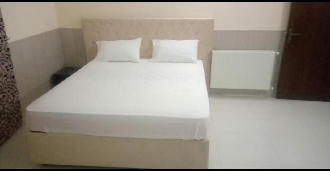 Hak Mall Suites And Apartments Rawalpindi Luaran gambar